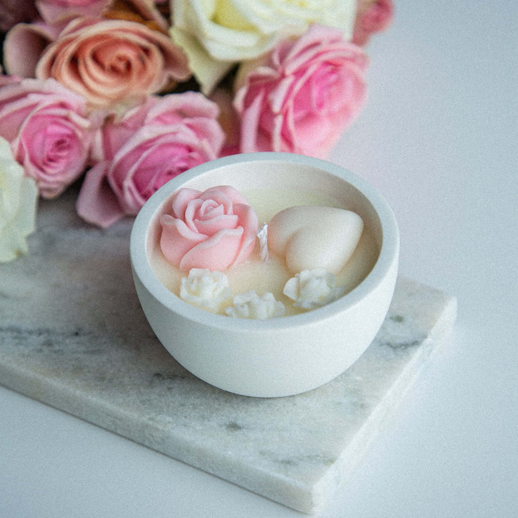 Romantic Soy Wax Candle in Gypsum Jar with Rose & Heart Embeds | Handmade & Scented - LILELE STUDIO