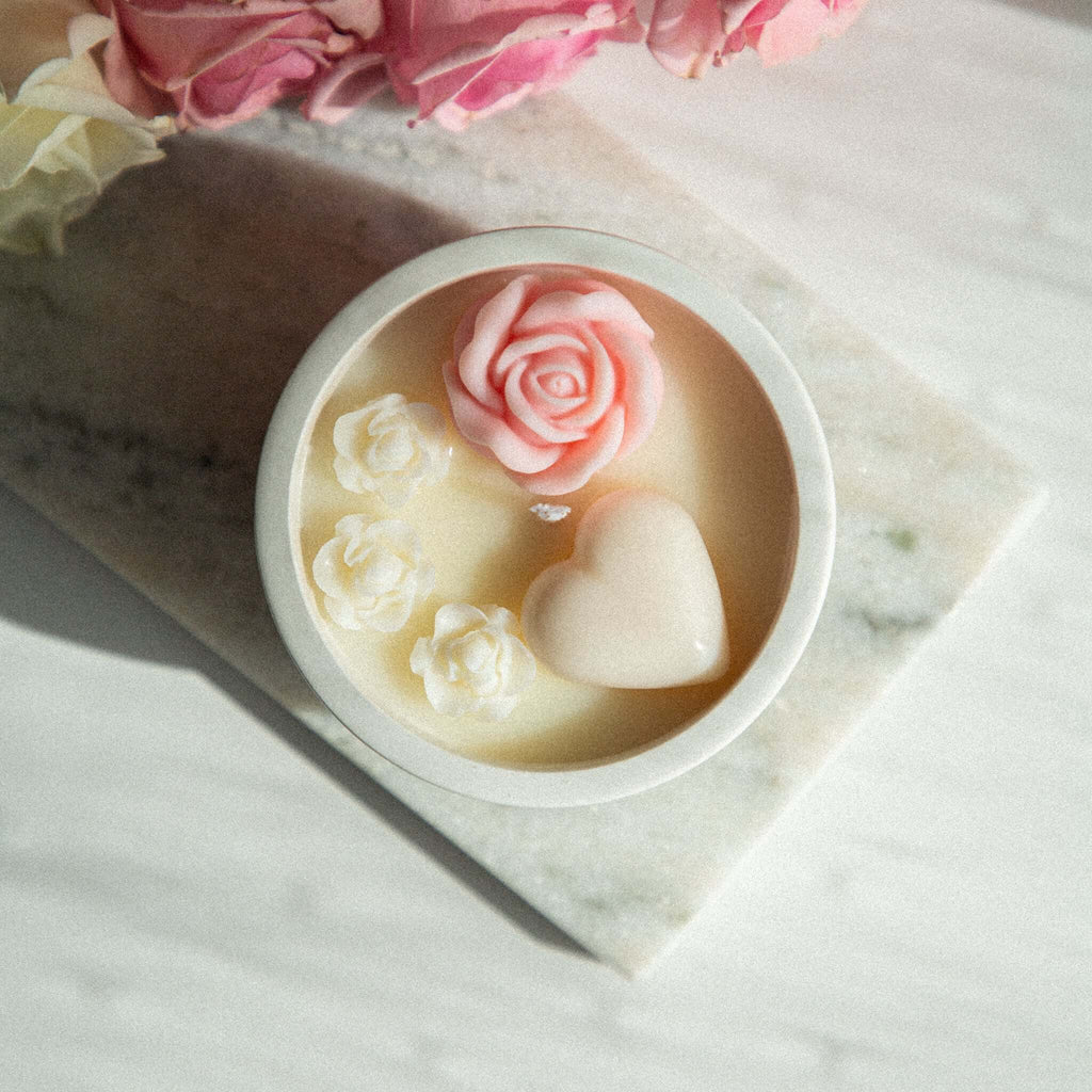 Romantic Soy Wax Candle in Gypsum Jar with Rose & Heart Embeds | Handmade & Scented - LILELE STUDIO